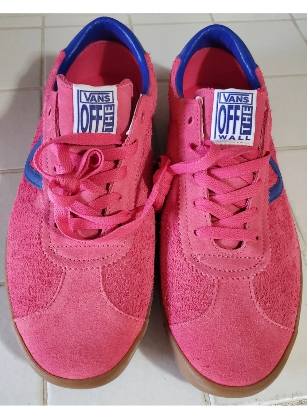 Vans Pink Suede Low-Top Sneakers with Blue Accent NWOT Unisex